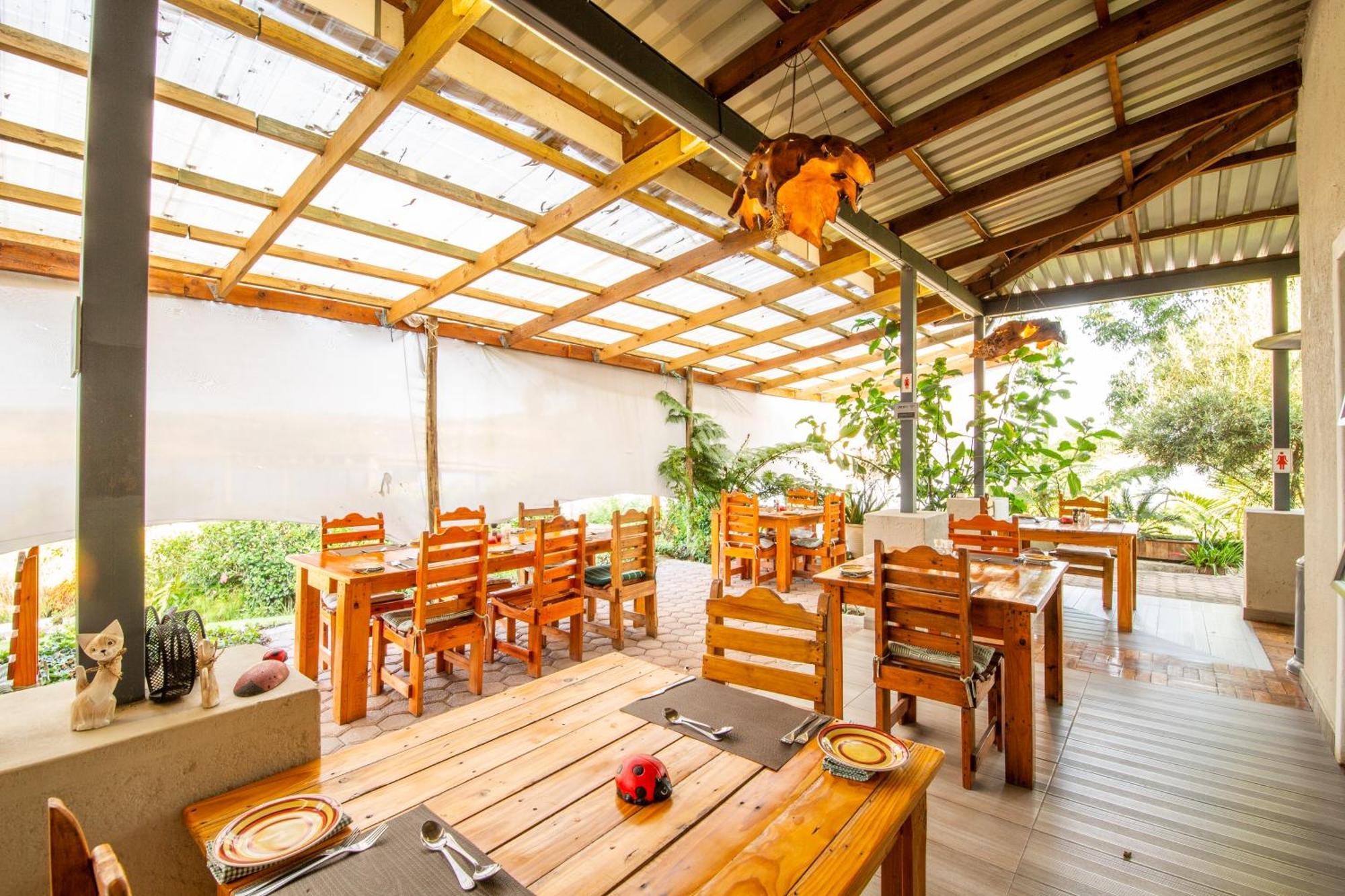 Goggas Nest Bnb & Restaurant Matsapha Екстериор снимка